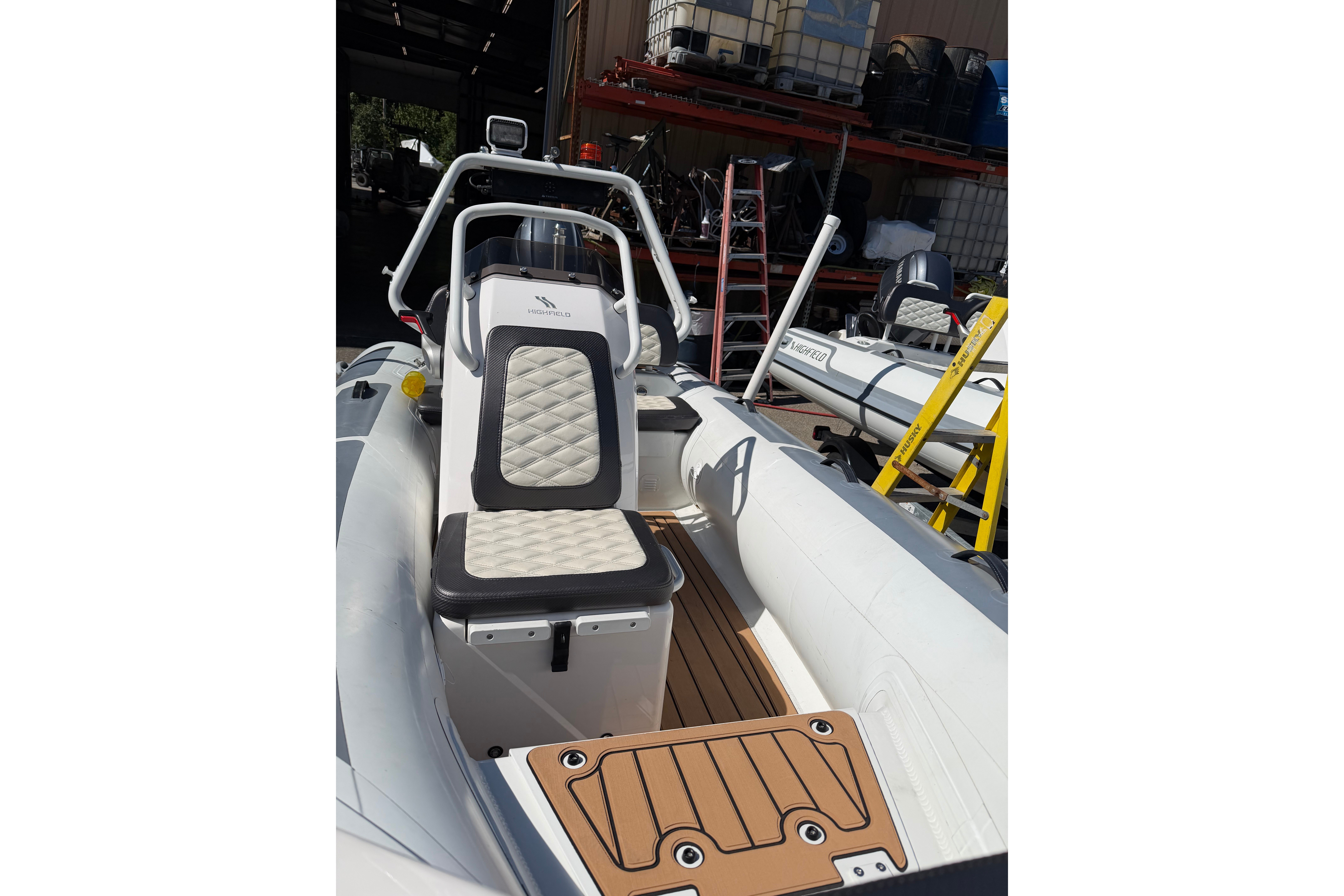 2022 Highfield Sport 390 Standard - Image 7