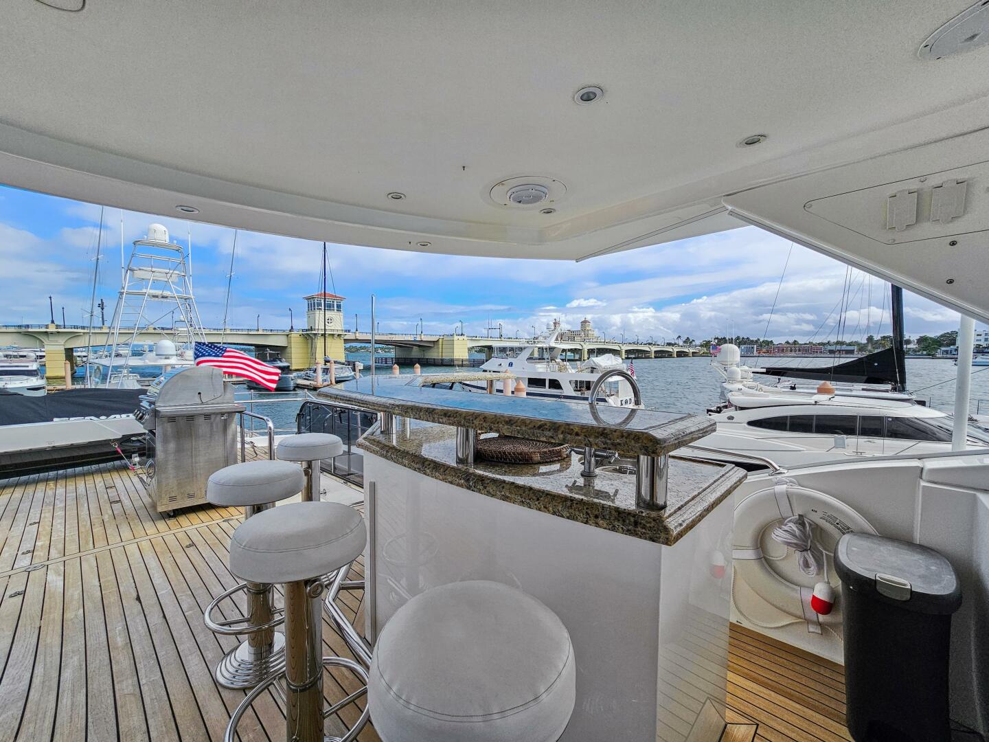 2010 Ocean Alexander 83 - Image 35