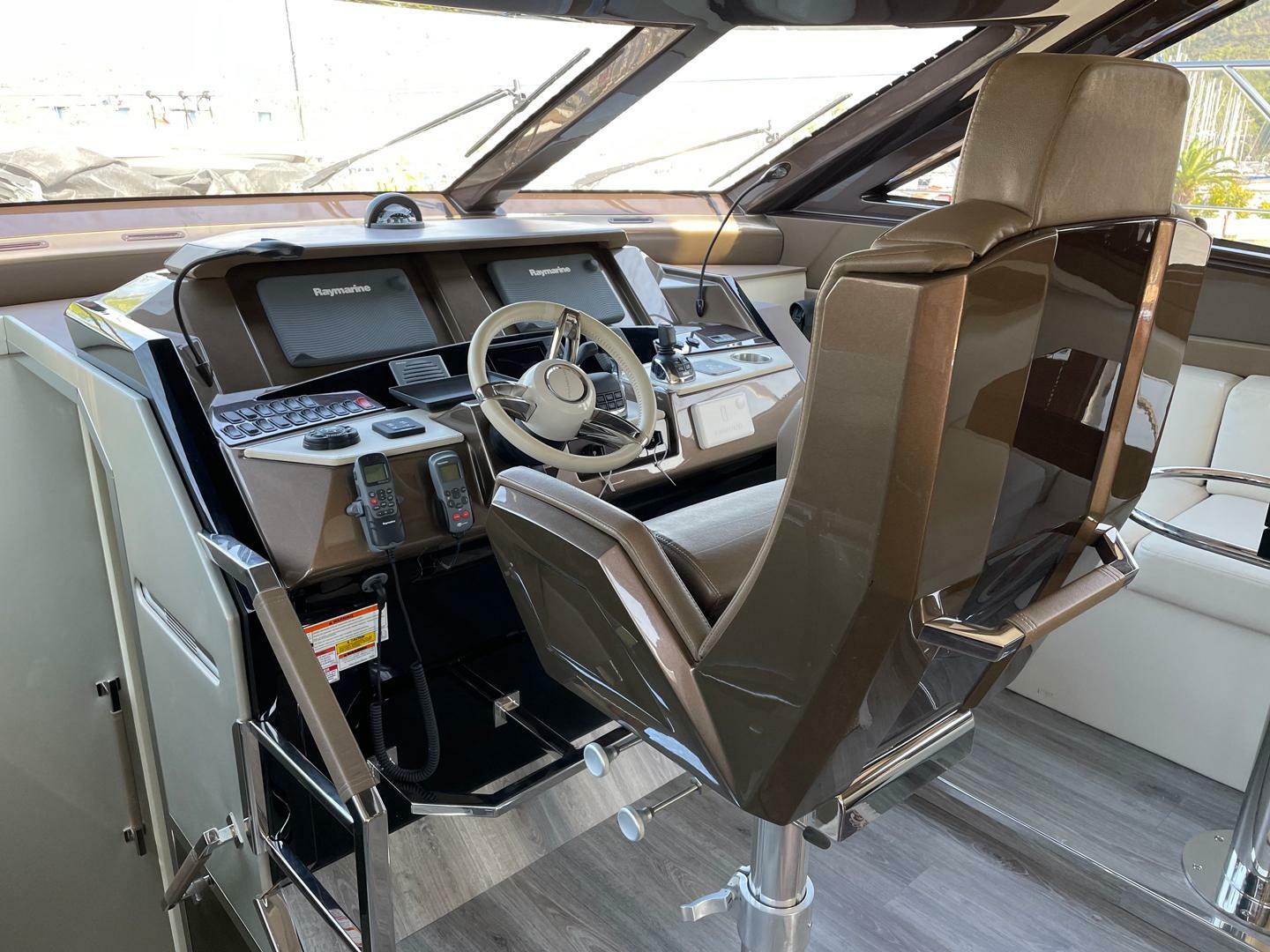 2013 Marquis 630 Sport - Image 9