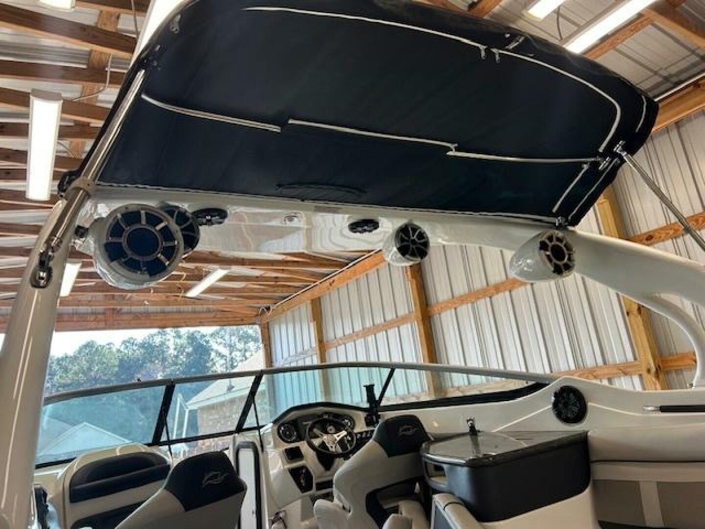 2018 Rinker 29QX - Image 4
