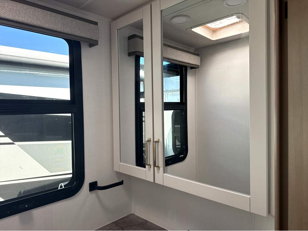 2027 JAYCO GREYHAWK 29MV - Image 22