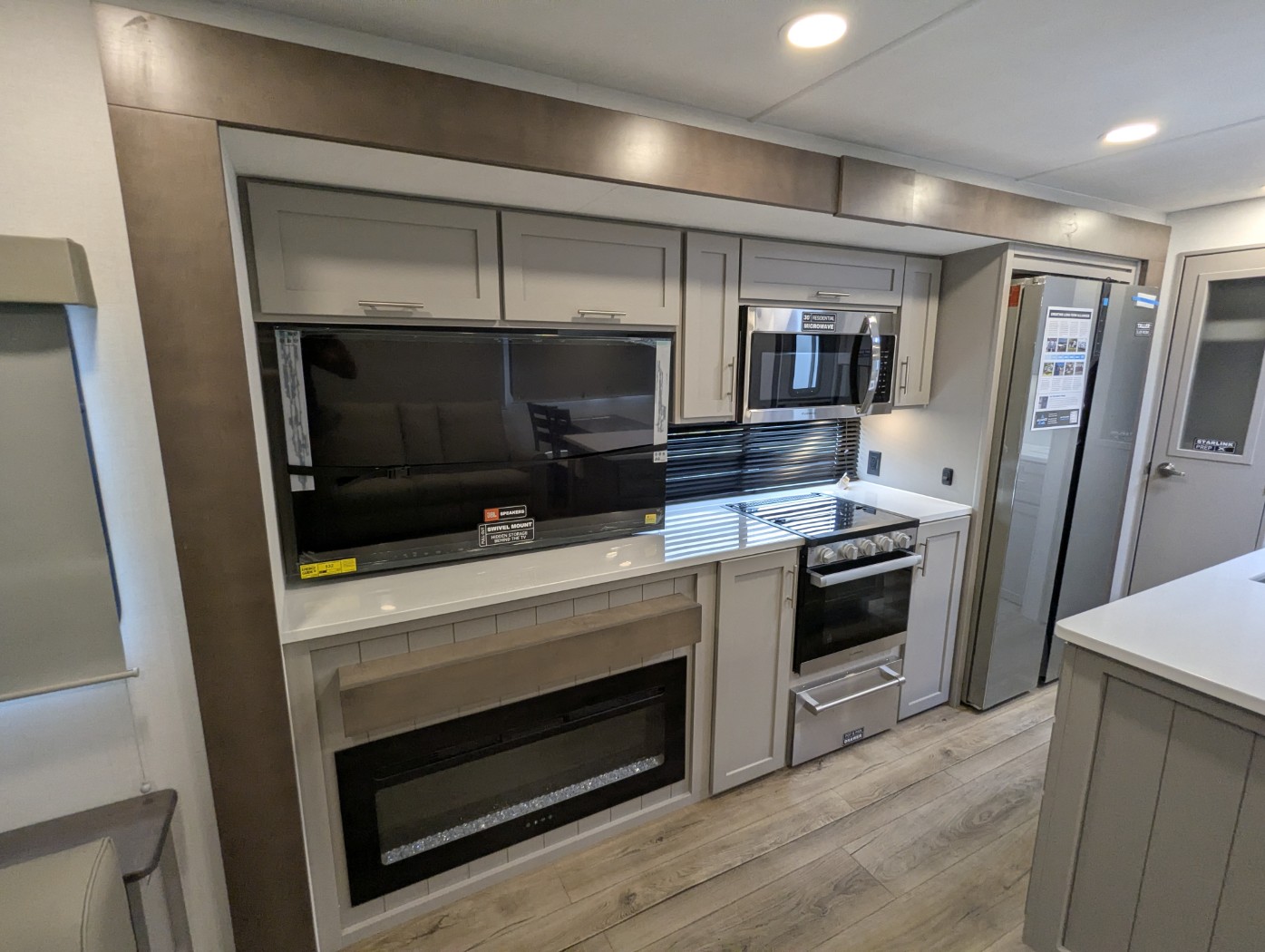 2026 Alliance RV Avenue 298RL - Image 20