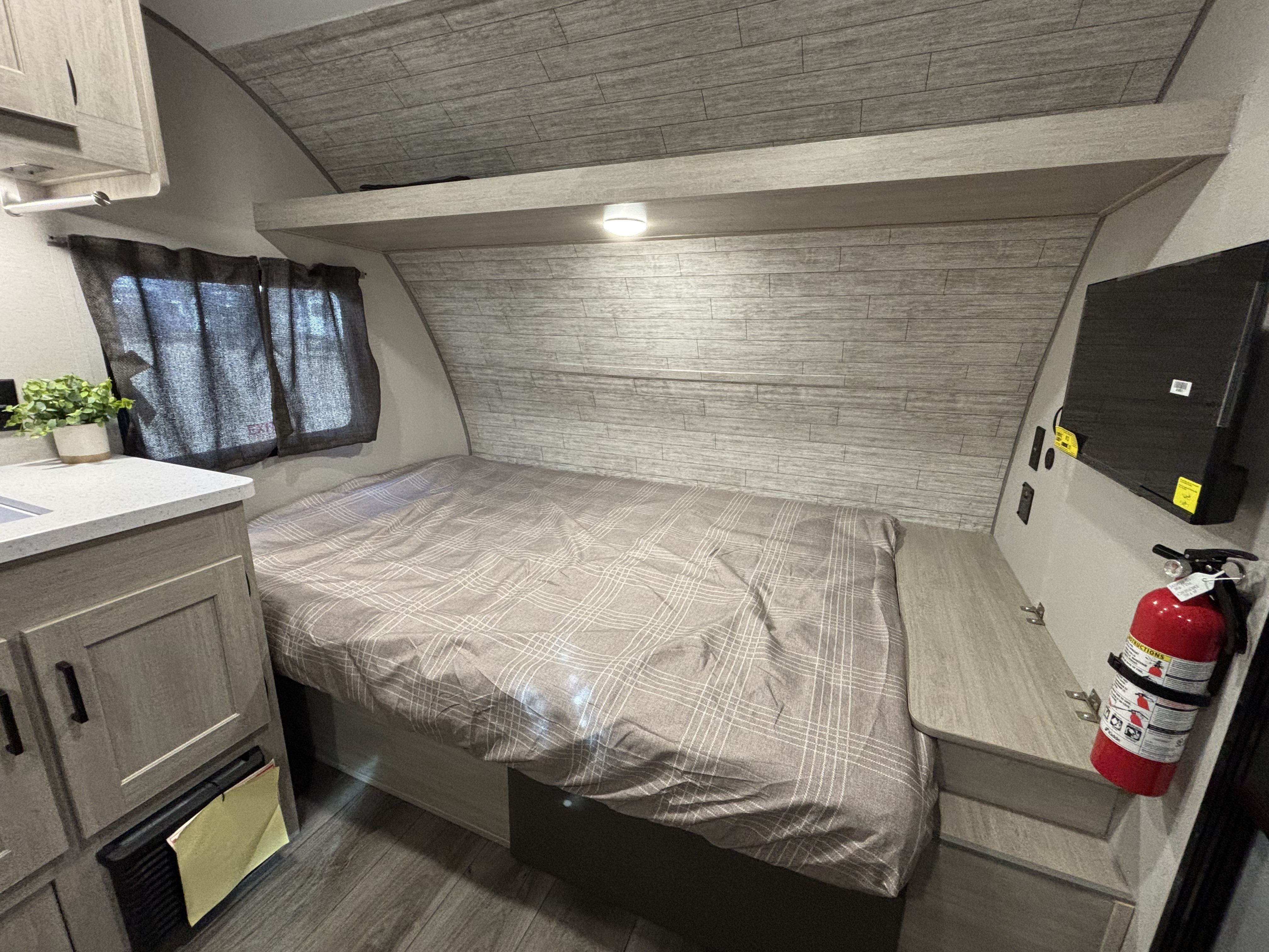 2026 Coachmen Catalina Summit Series 7 134RDX - Image 10