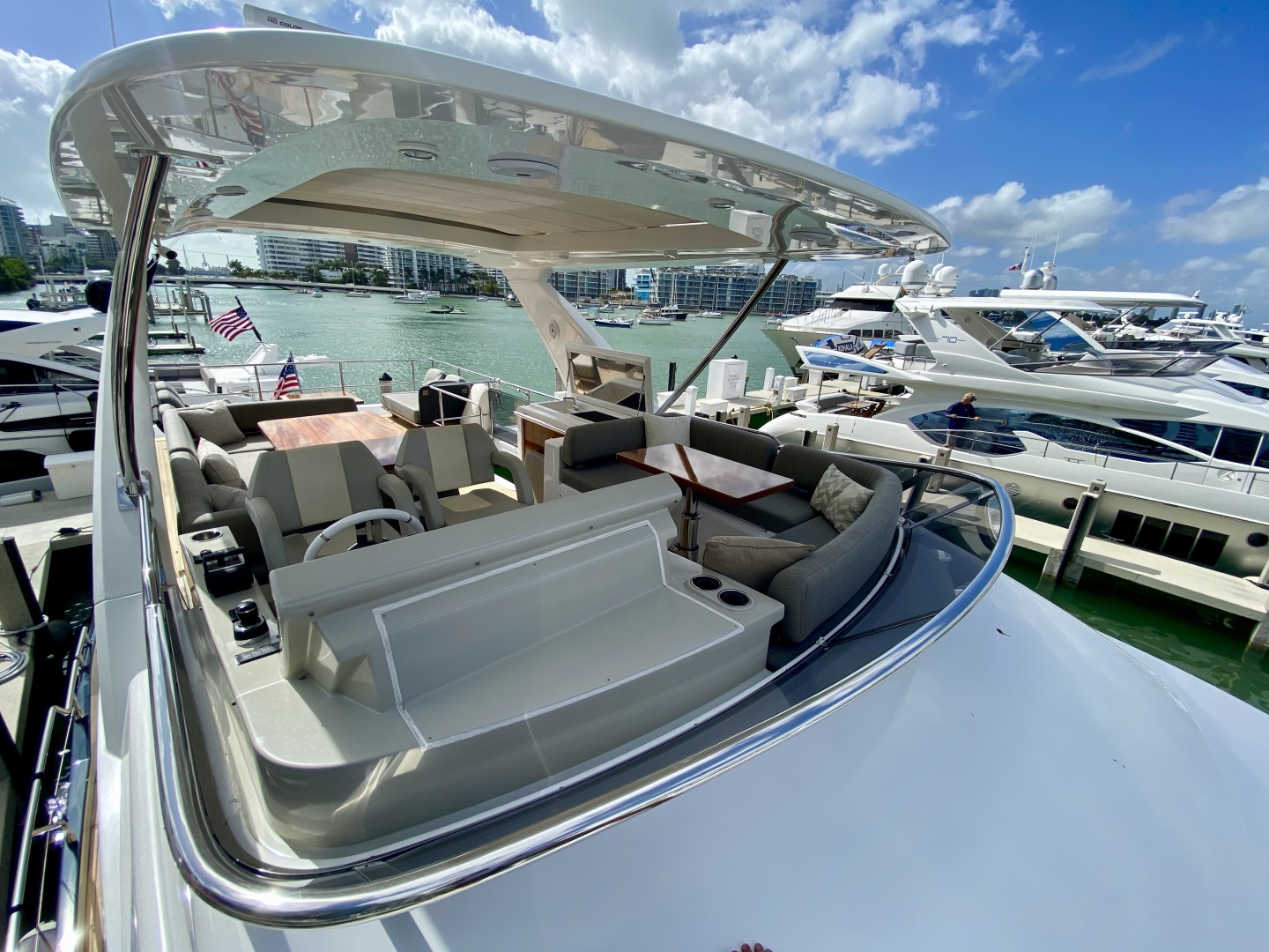 2018 Azimut Flybridge - Image 16