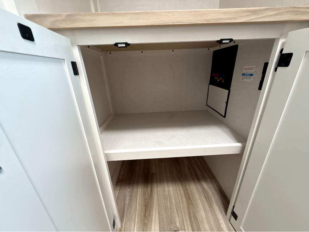 2027 VENTURE RV SPORTTREK 292VRB - Image 18
