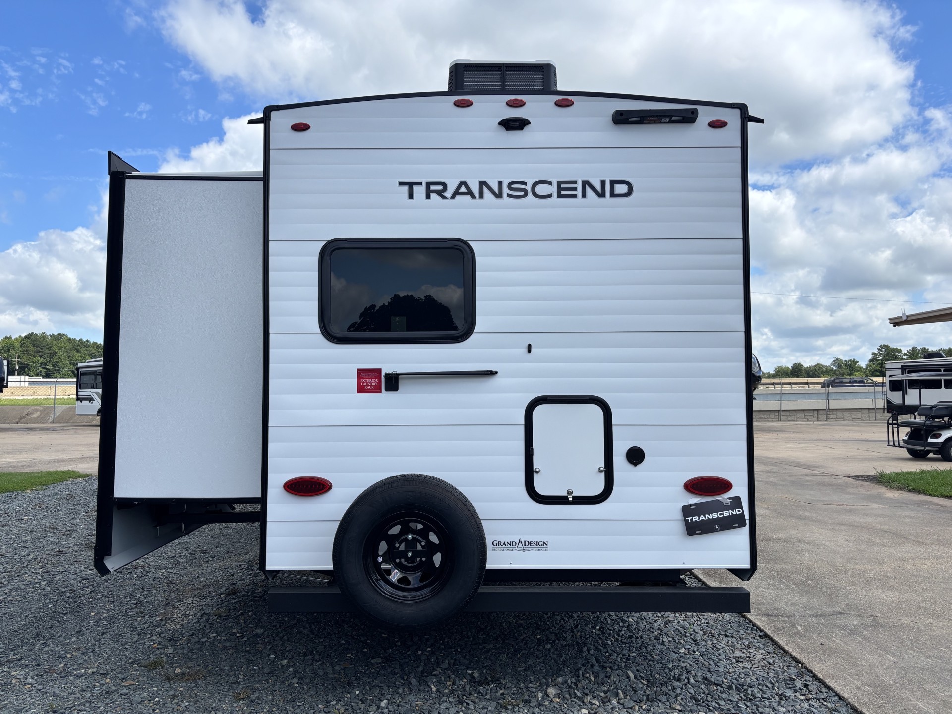 2027 Grand Design Transcend 335BHT - Image 7