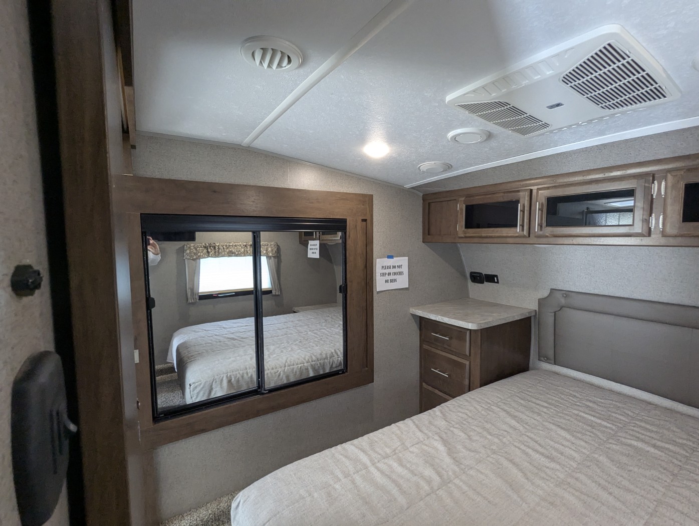 2020 Forest River Rockwood Ultra Lite 2650WS - Image 12