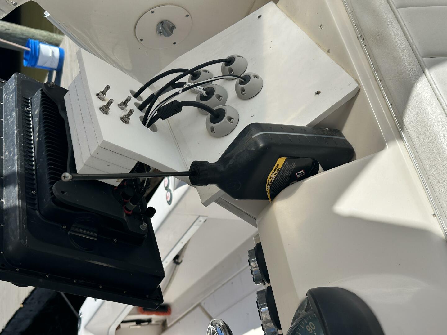 1994 Intrepid 376 Walkaround - Image 131