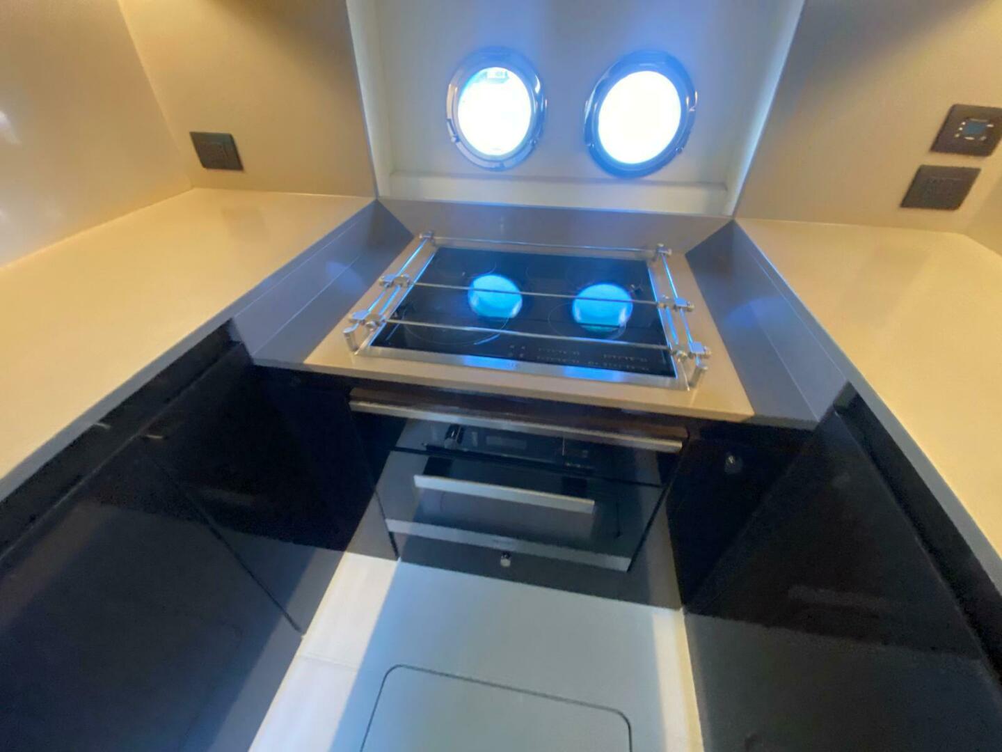 2016 Azimut 77S - Image 38