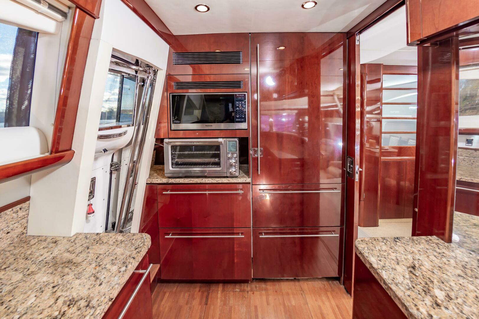 2006 Princess 75 - Image 31