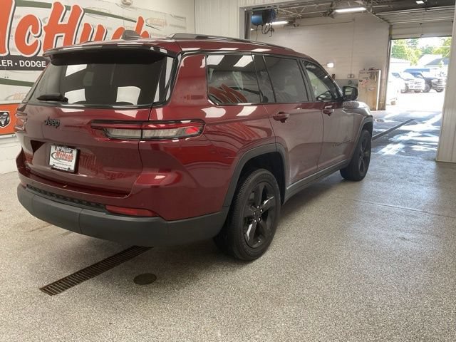 2023 Jeep Grand Cherokee L Utility 4D Altitude 4WD - Image 11
