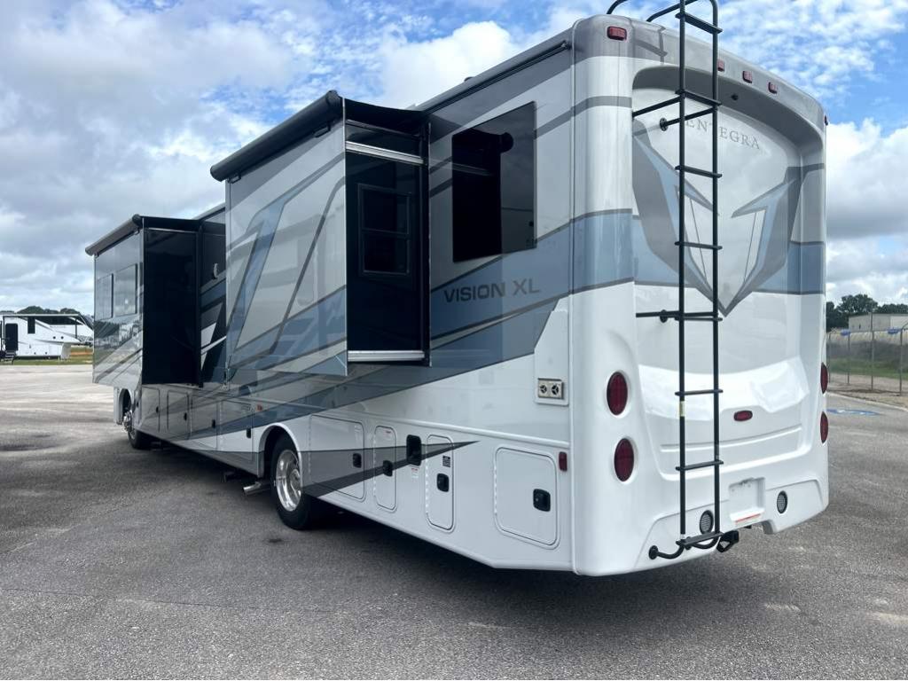 2027 ENTEGRA COACH VISION XL 36C - Image 4