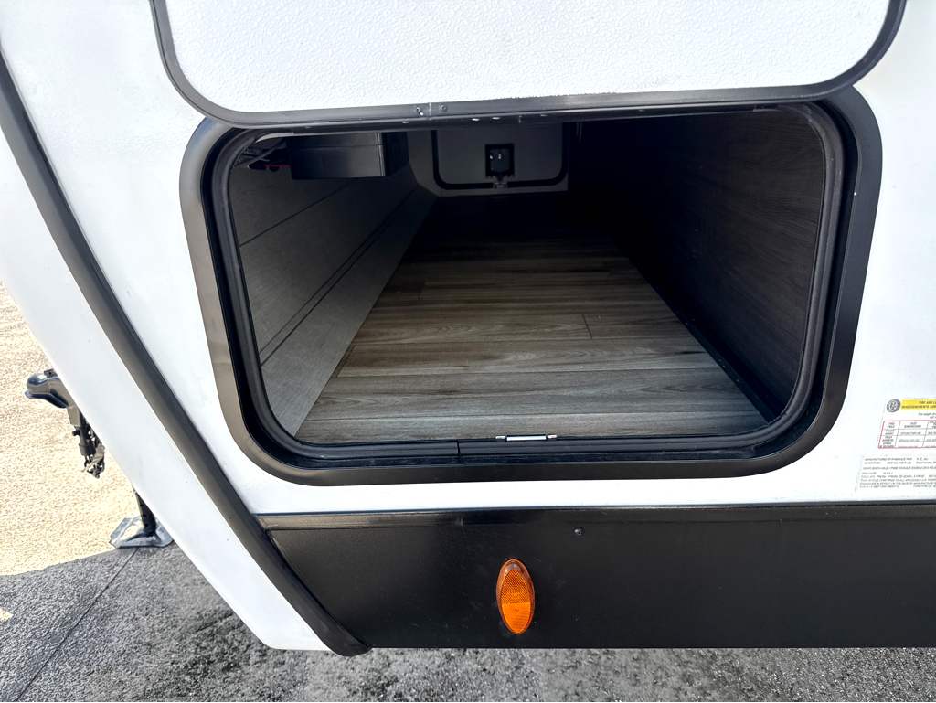 2027 VENTURE RV SPORTTREK 336VRK - Image 6