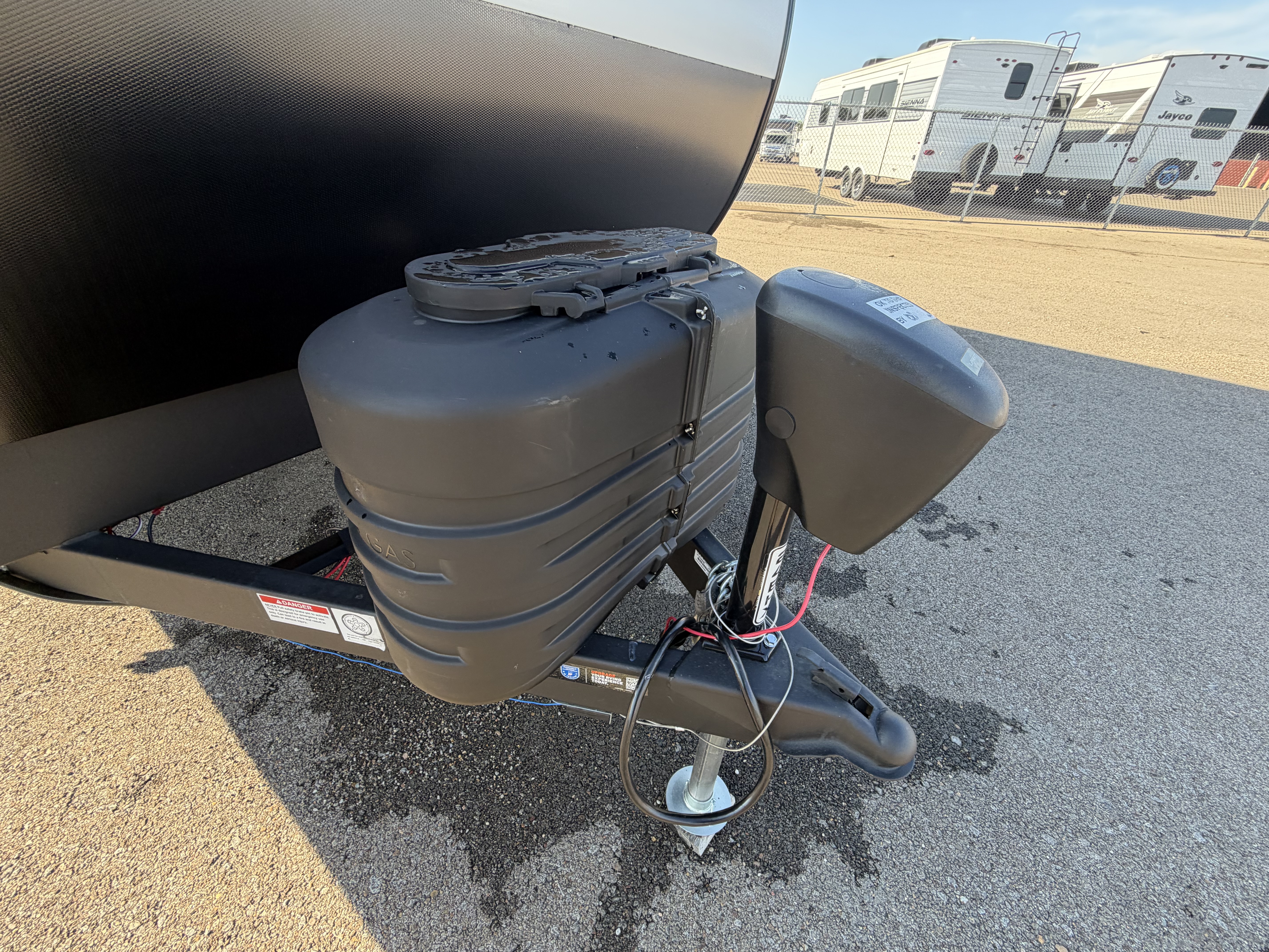 2027 GRAND DESIGN TRANSCEND 24BHX - Image 9