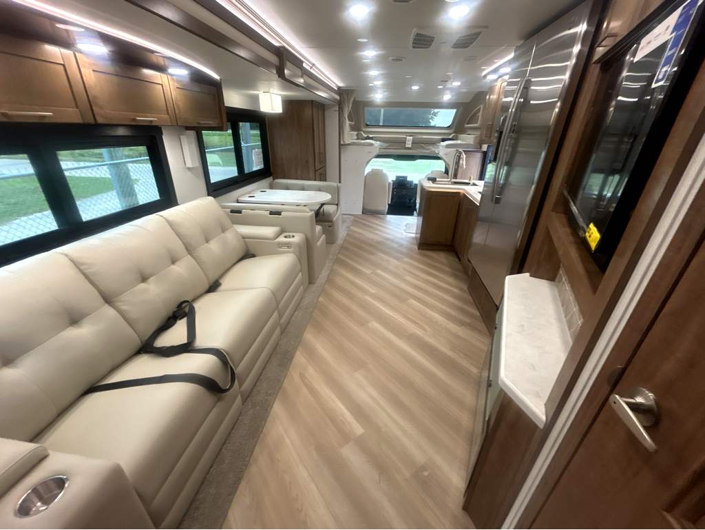 2026 ENTEGRA COACH ACCOLADE 37K - Image 15