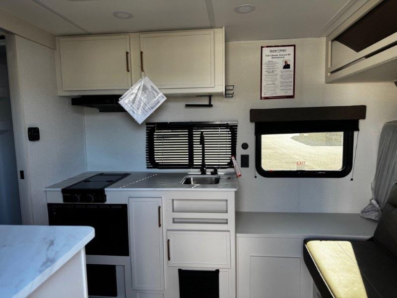 2026 Grand Design Transcend ONE 131DL - Image 9