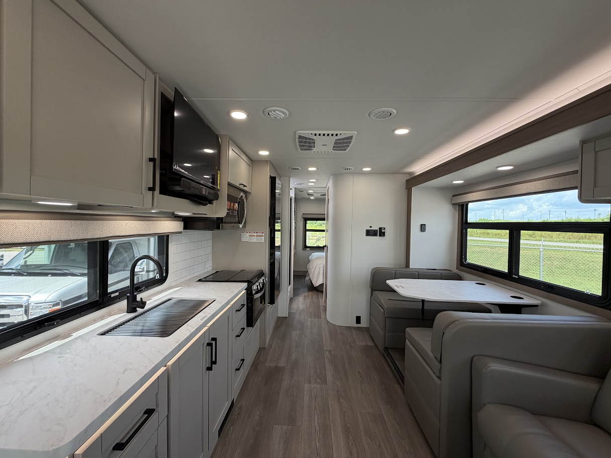 2027 JAYCO GREYHAWK 29MV - Image 8