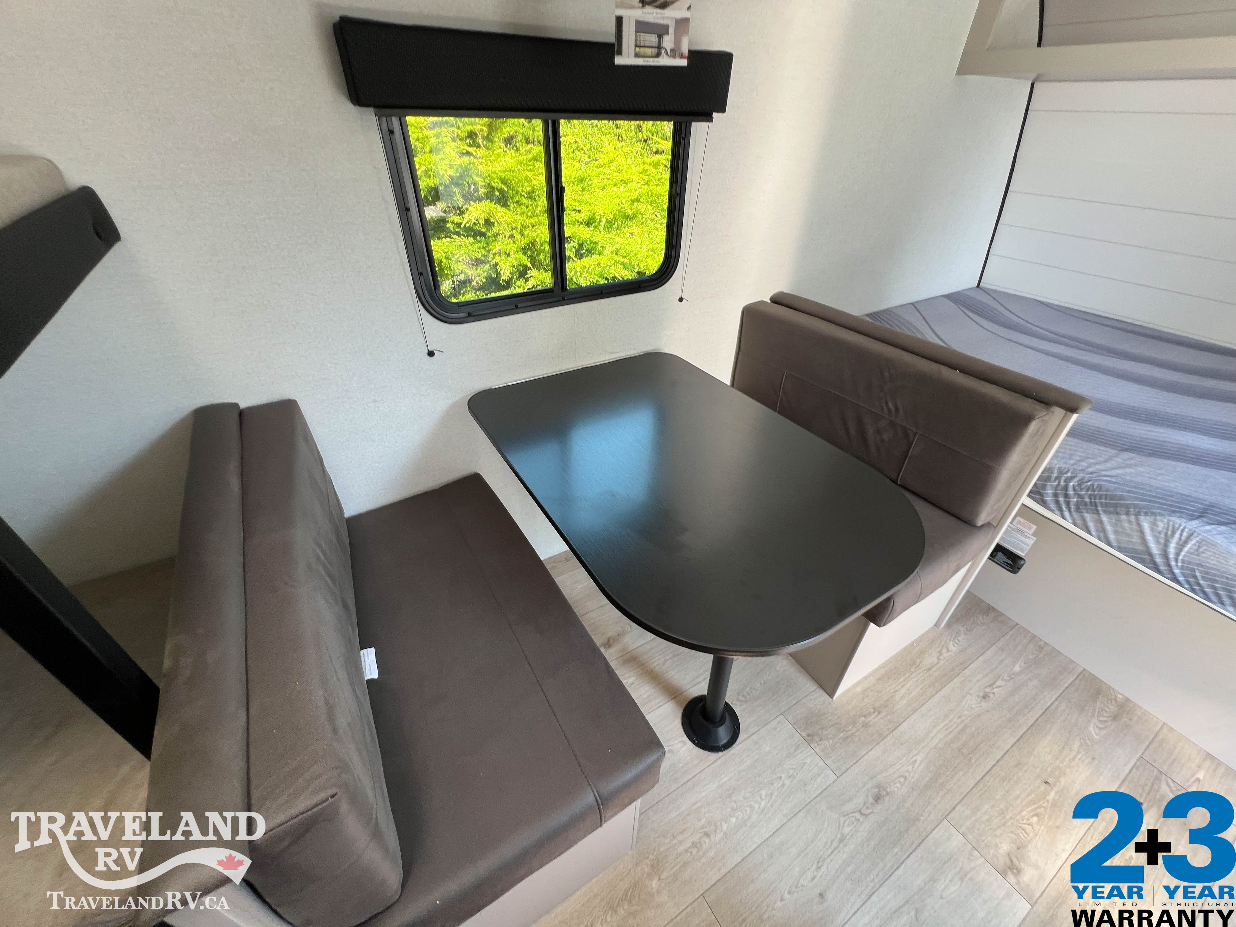 2027 Jayco Jay Feather Air SL 17BHSL - Image 12