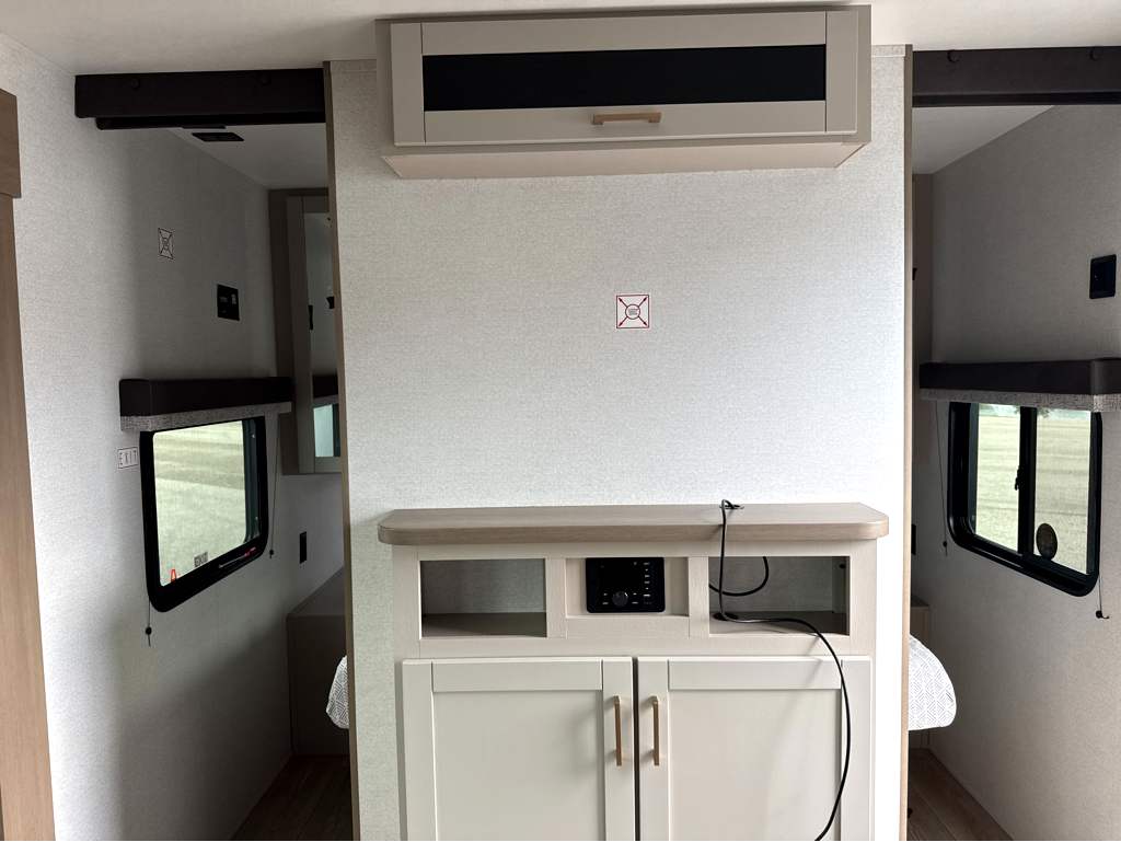 2027 Jayco Jay Flight SLX 261BHS - Image 12
