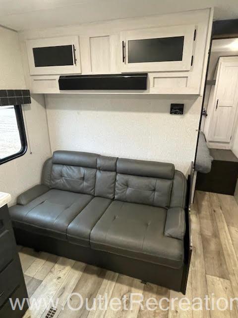 2022 KZ RV Sportsmen SE 260BHSE - Image 11