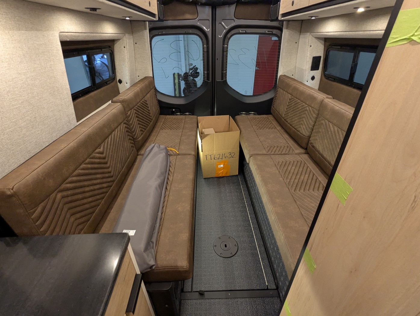 2027 Storyteller Overland TOUR MODE XL - Image 24