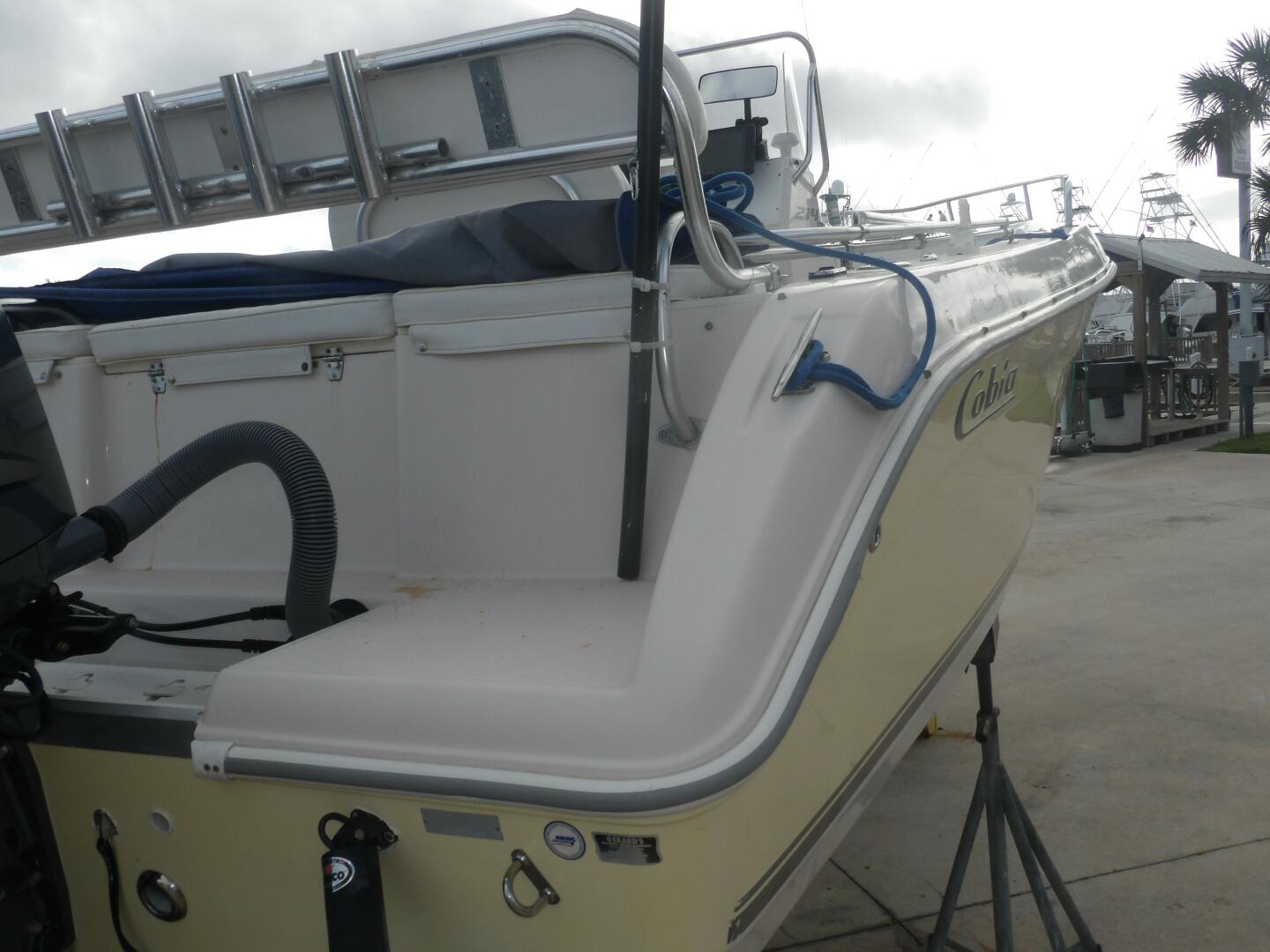 2006 Cobia 210 CC - Image 9