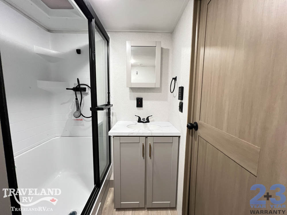 2027 Jayco Jay Flight Bungalow 404LOFT - Image 43