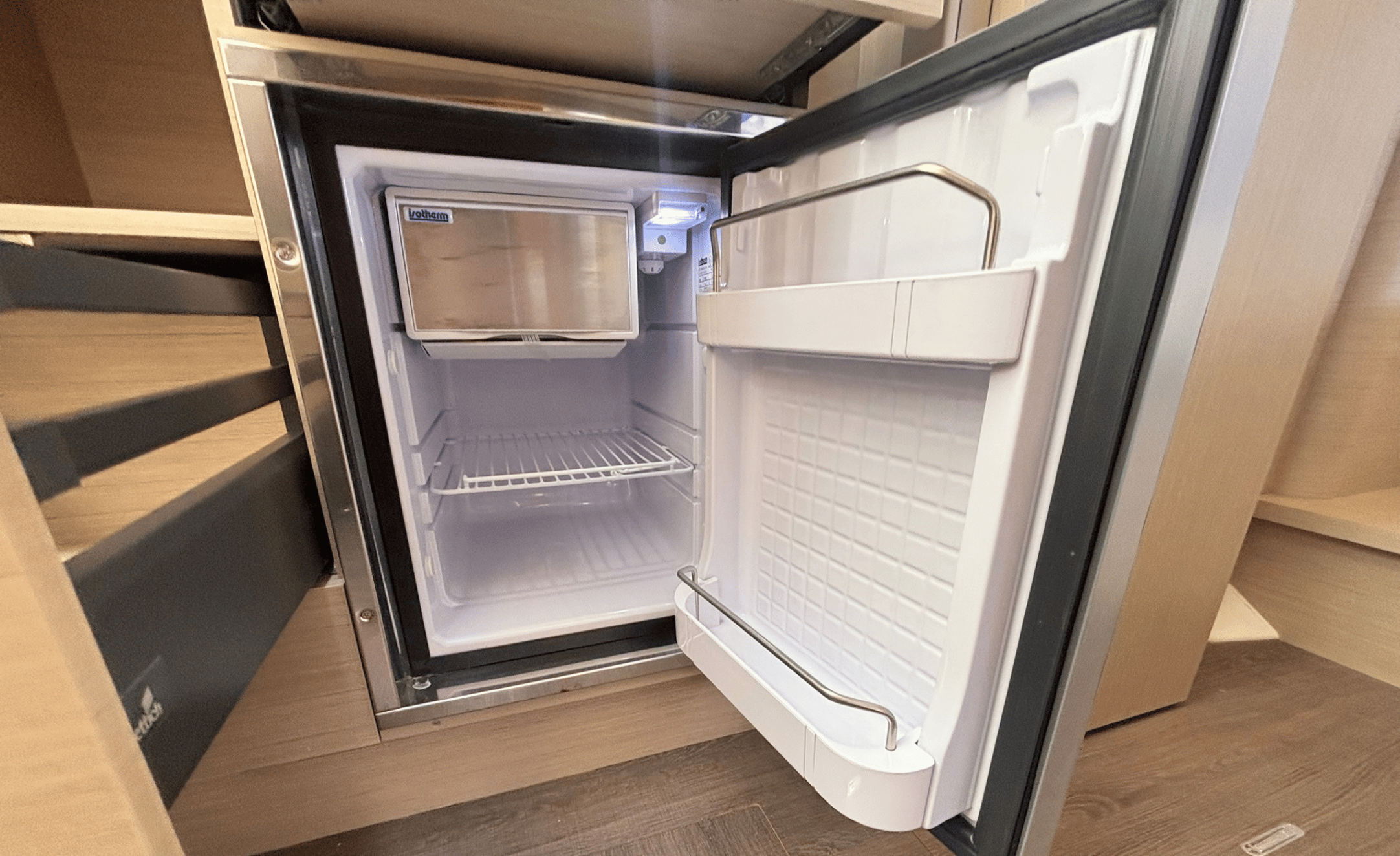 2025 JEANNEAU DB 37 - Image 54