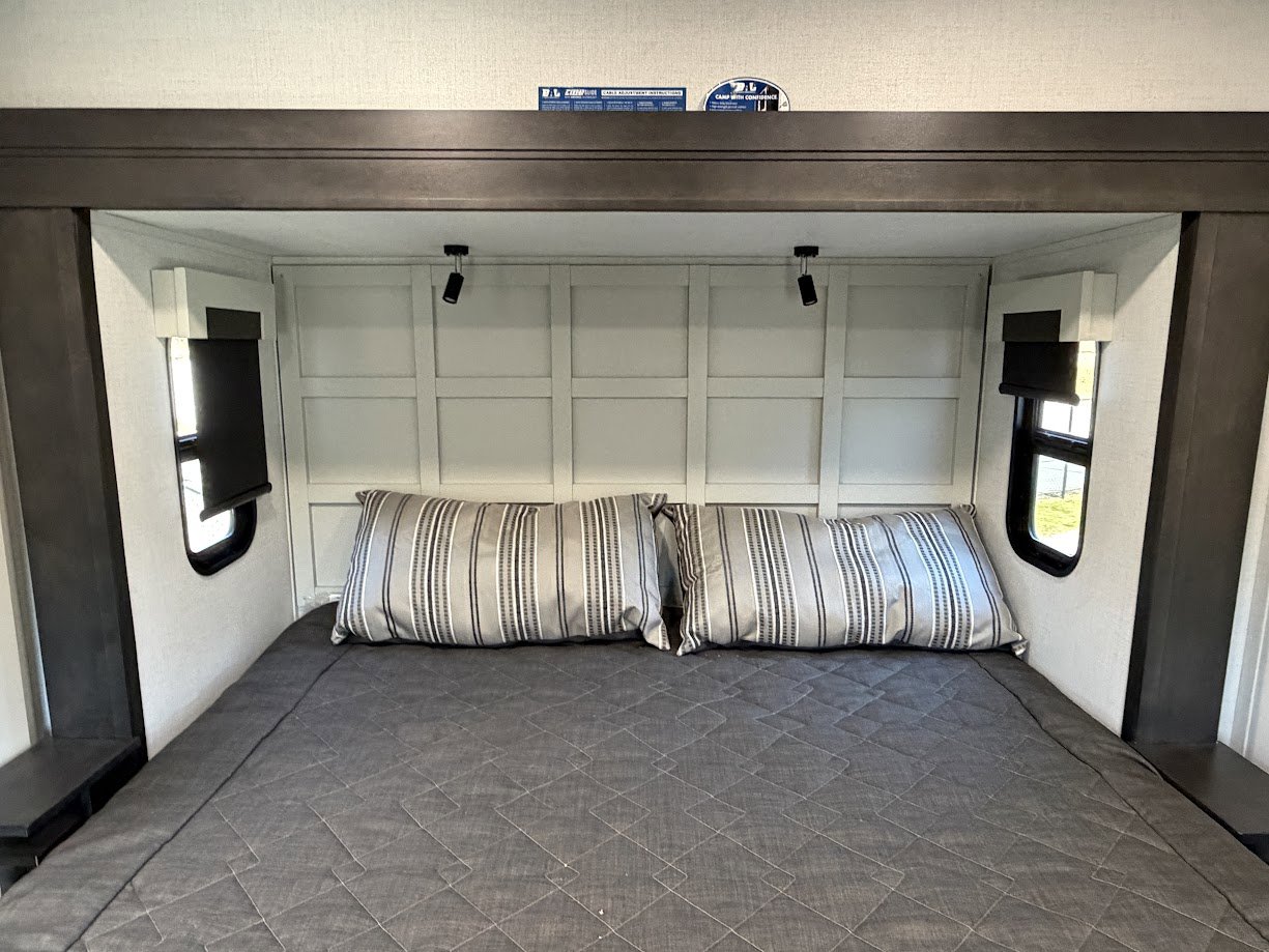 2026 Keystone ALPINE 3710FL - Image 53