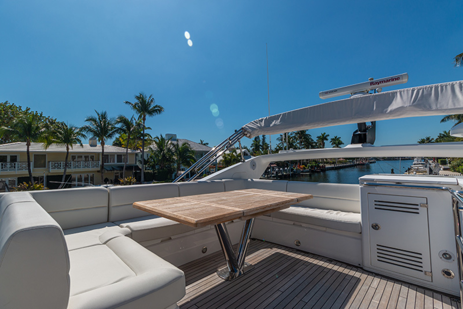 2015 Sunseeker Sport Yacht 68 - Image 23