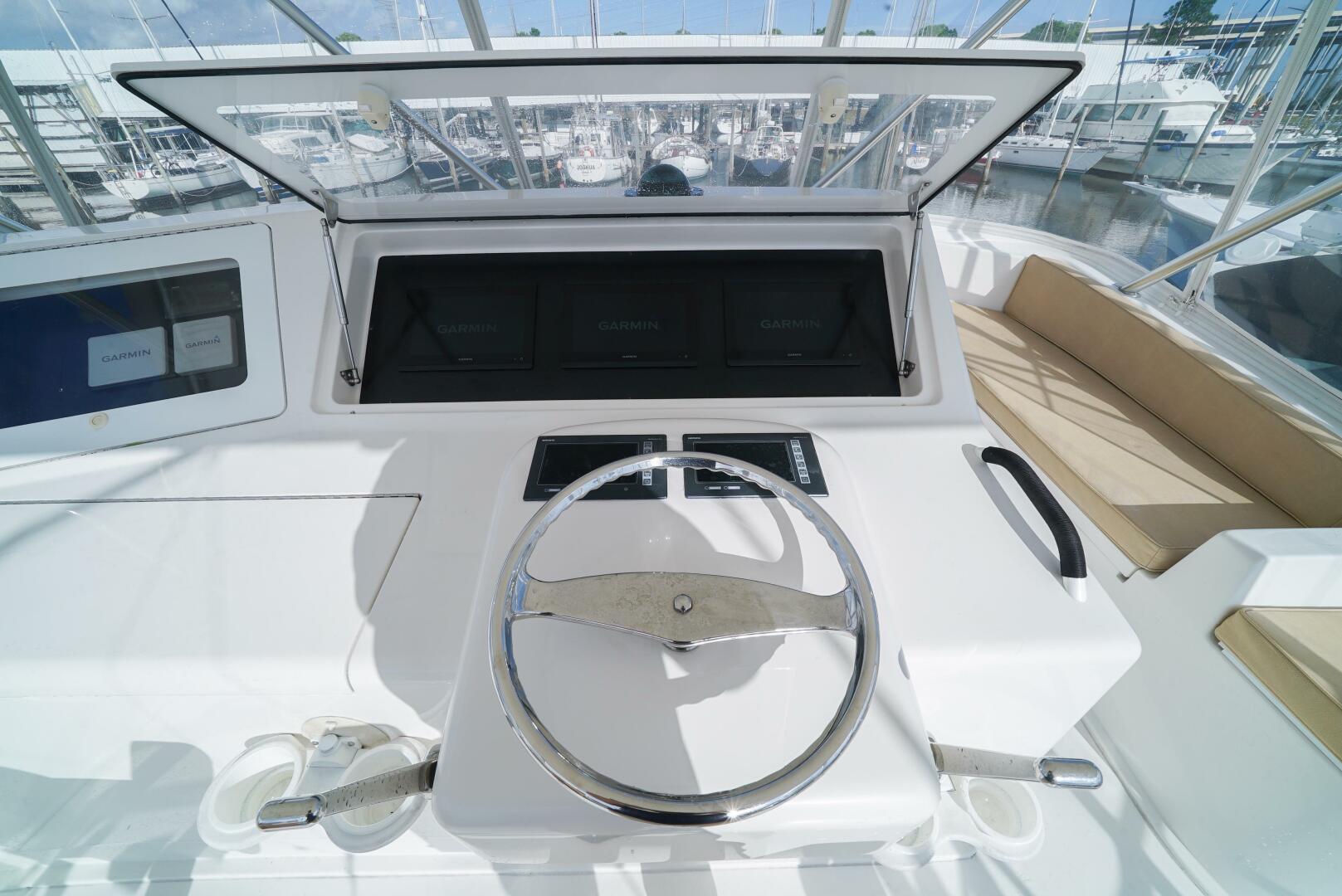 2007 Viking 45 Convertible - Image 40