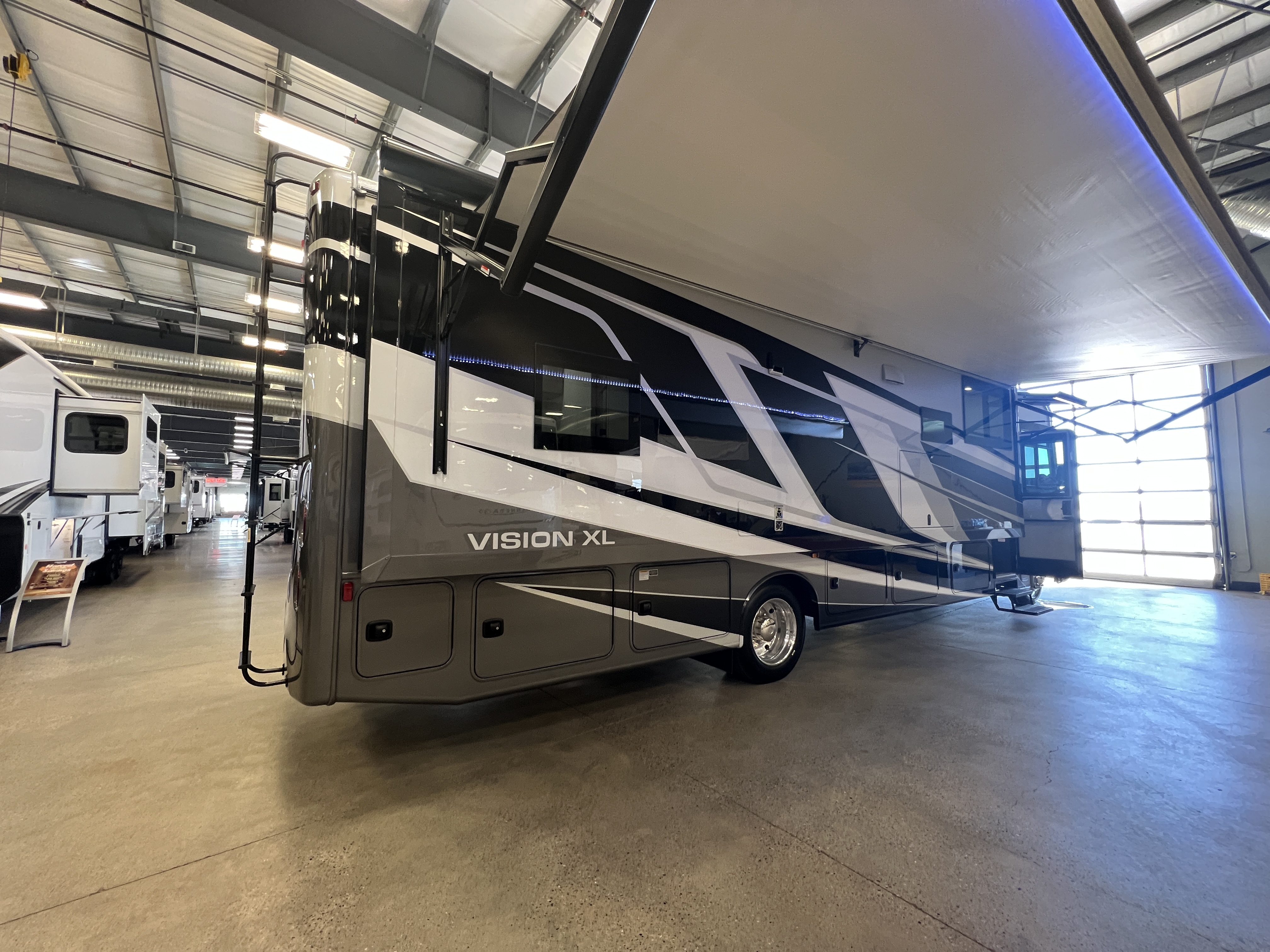 2027 Entegra Coach Vision XL 34G - Image 7
