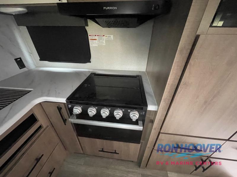 2023 GRAND DESIGN 2400BH - Image 11