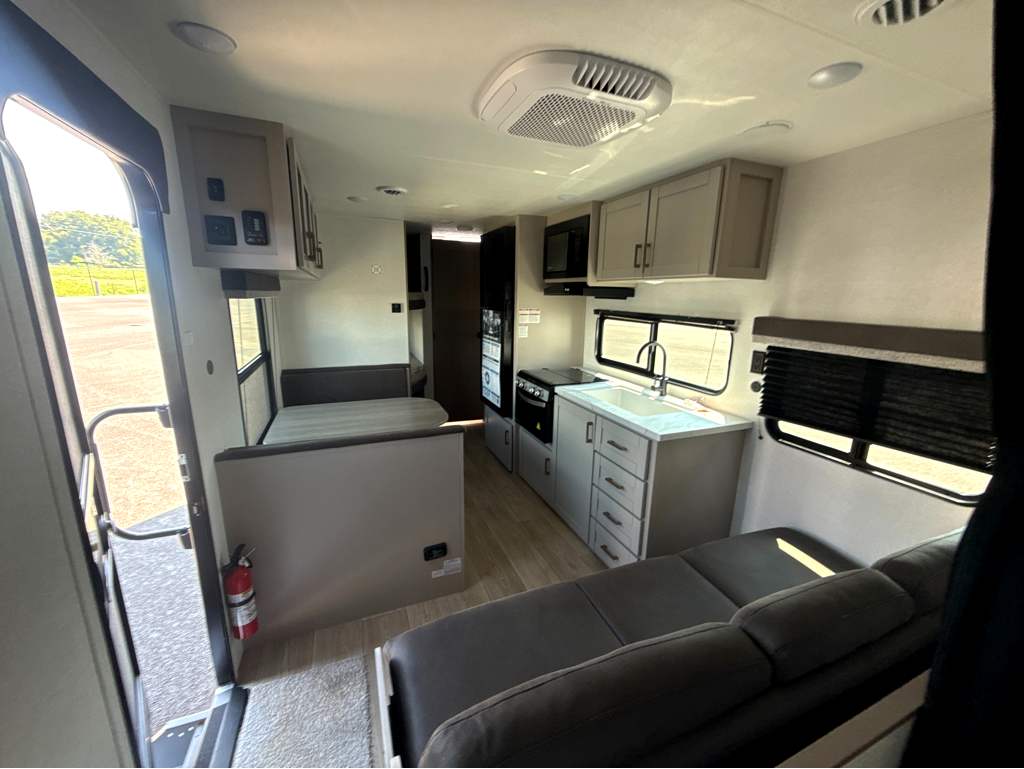 2027 Jayco Jay Flight SLX 260BH - Image 14