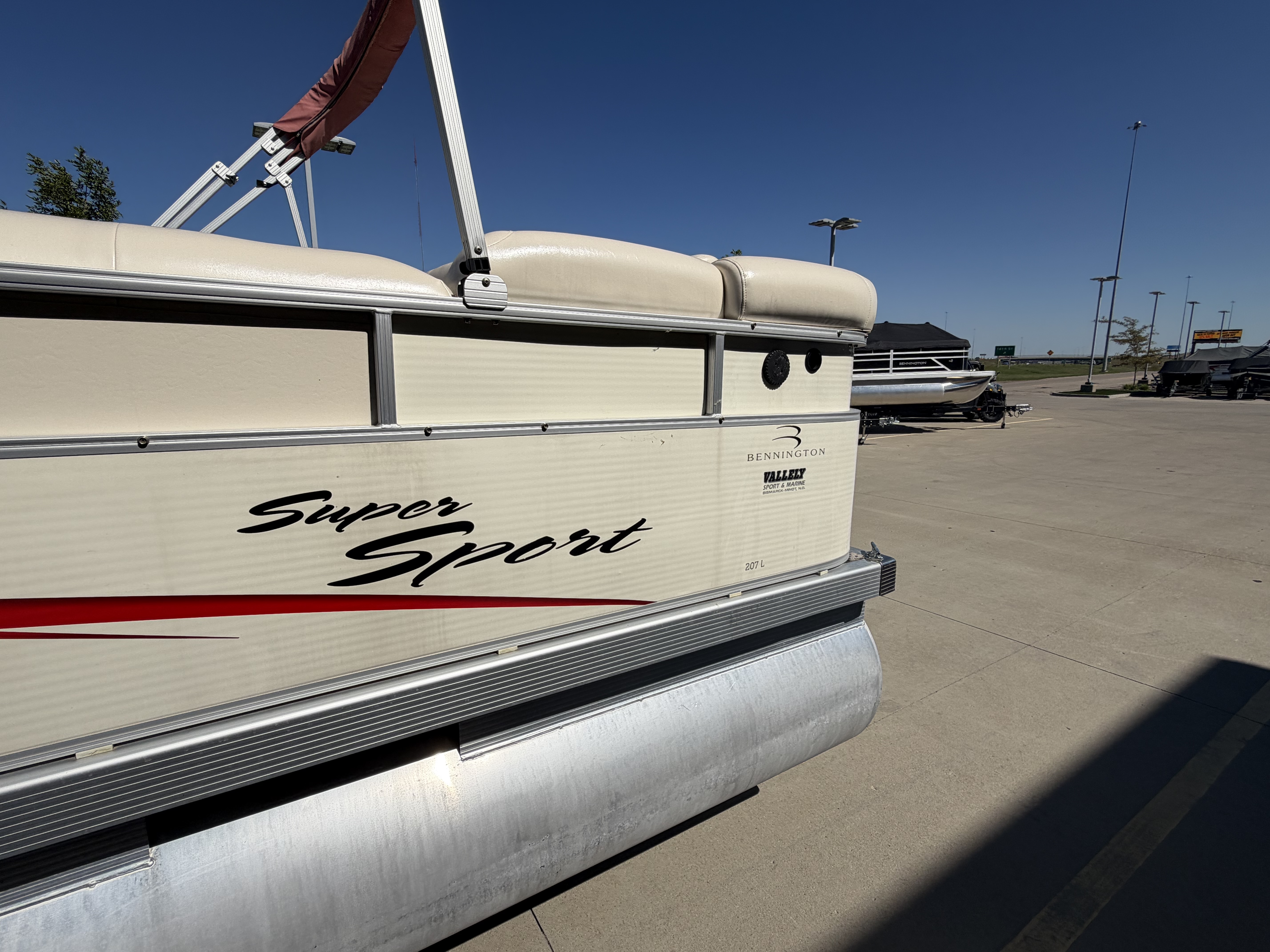 2004 Bennington 207L Super Sport - Image 7