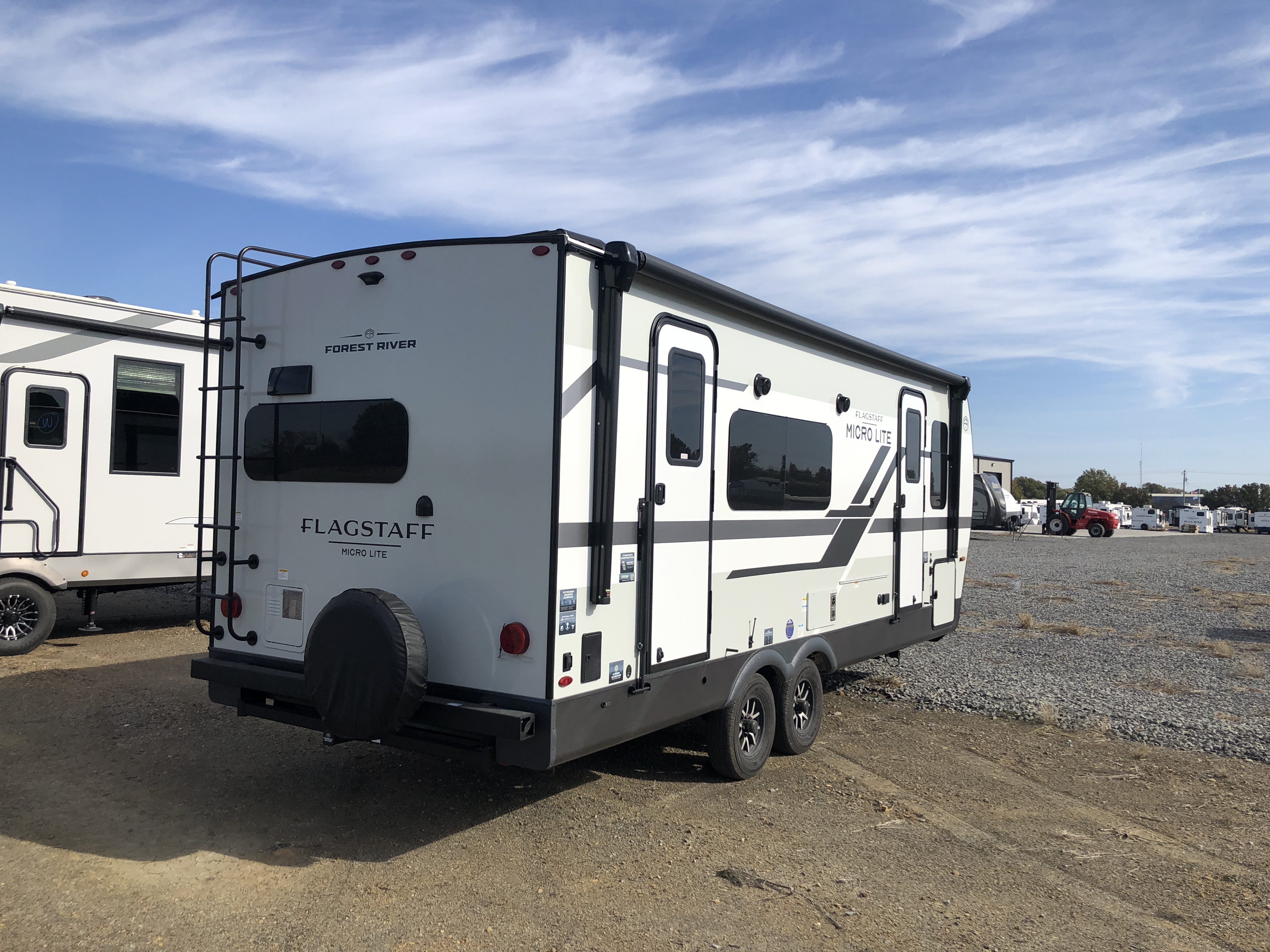 2026 Forest River Flagstaff Micro Lite 25SRK - Image 7