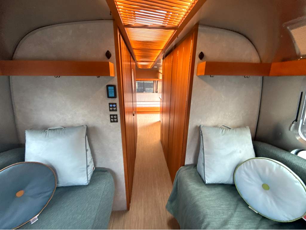 2026 AIRSTREAM FRANK LLOYD WRIGHT 28RBT - Image 30