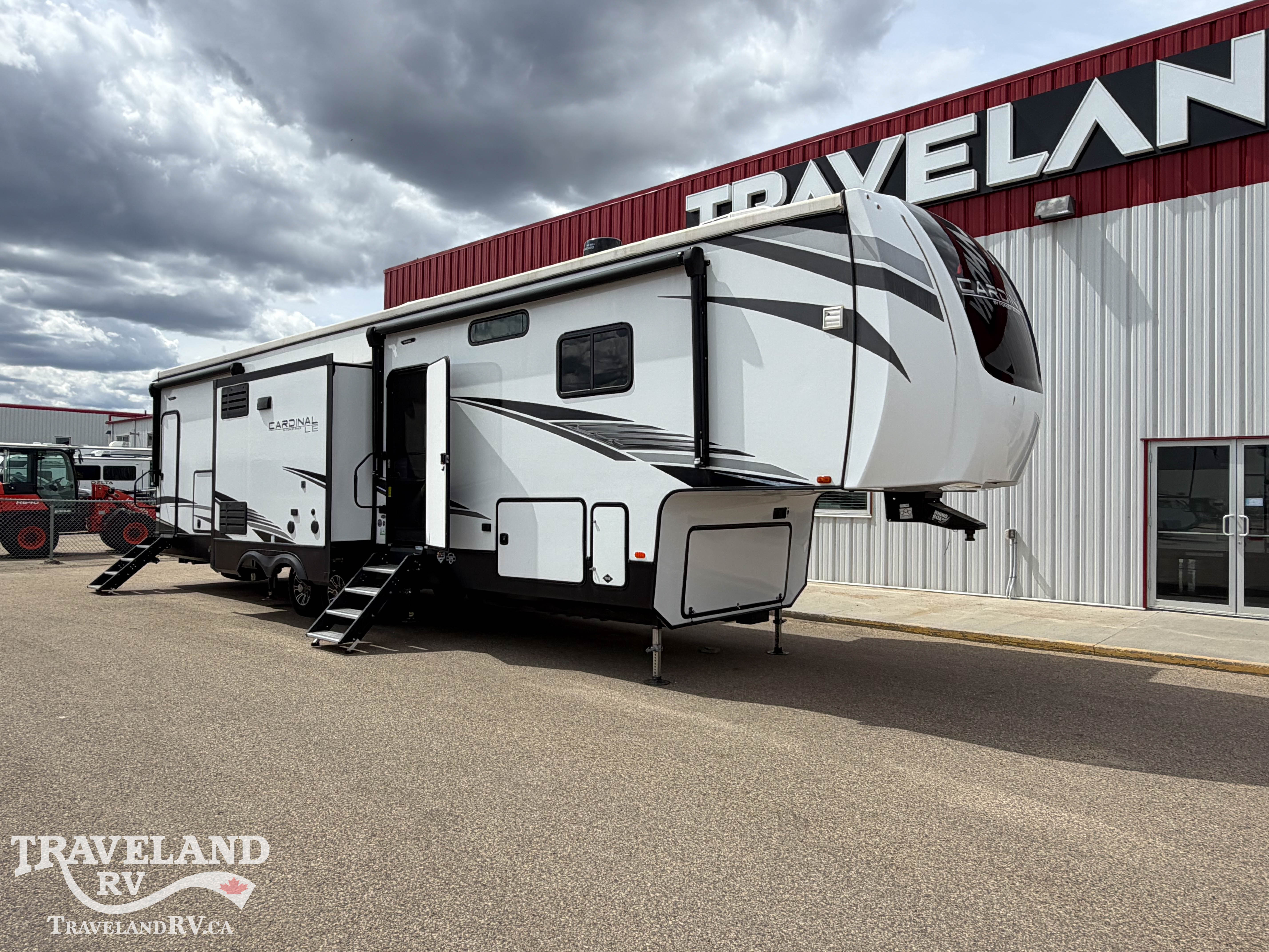 2022 Forest River Cardinal Limited 383BHLE - Image 1