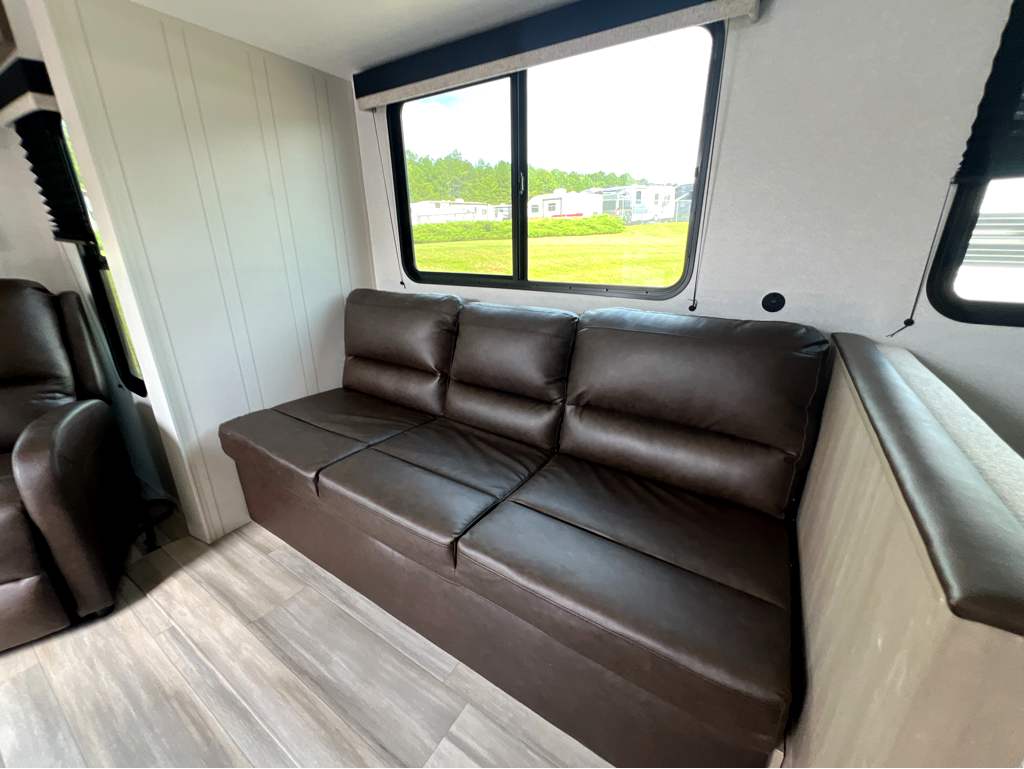 2027 HEARTLAND PROWLER 2601RLS - Image 7