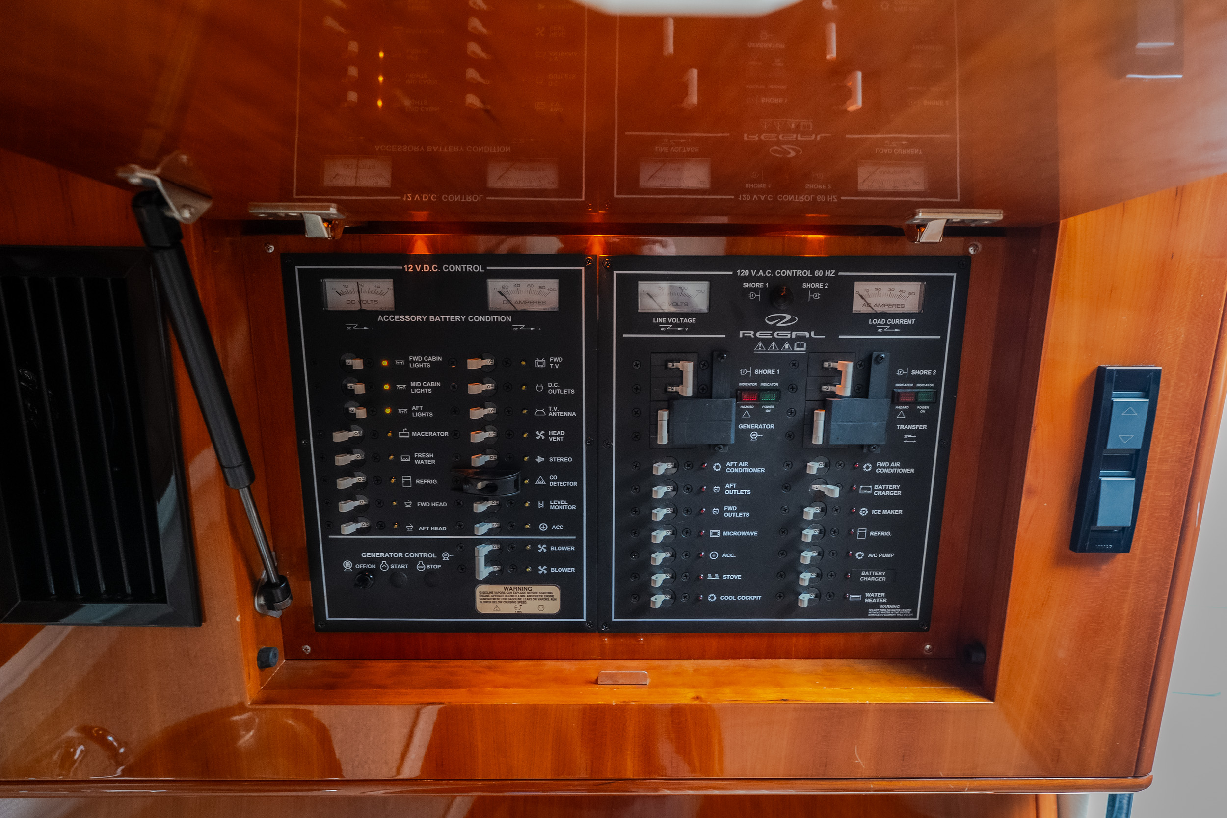 2009 Regal 4460 Express Cruiser - Image 42