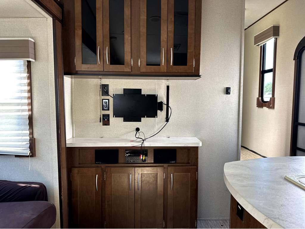 2018 PRIME TIME CRUSADER 30BH - Image 18