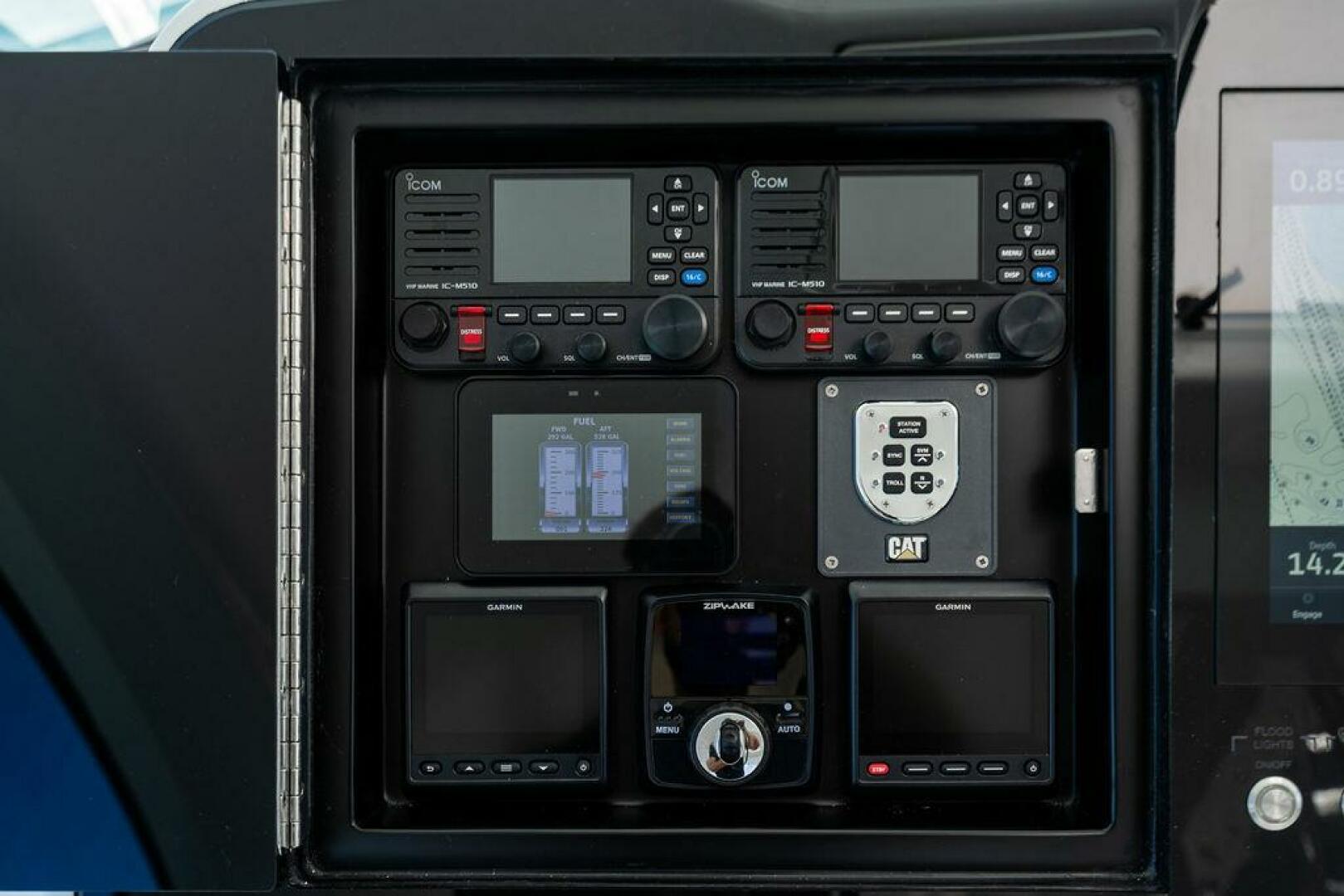 2023 Hatteras GT45X - Image 31