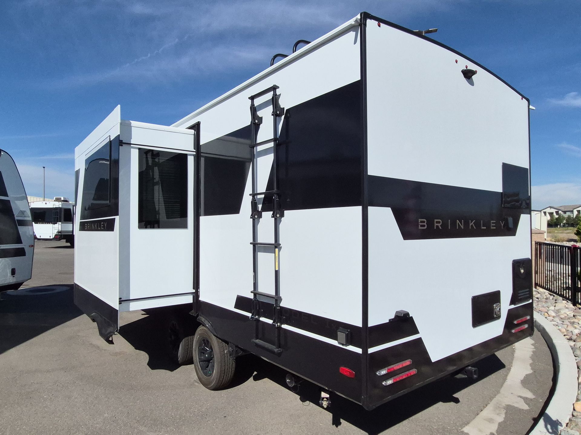2027 Brinkley RV Model Ix 20x - Image 10