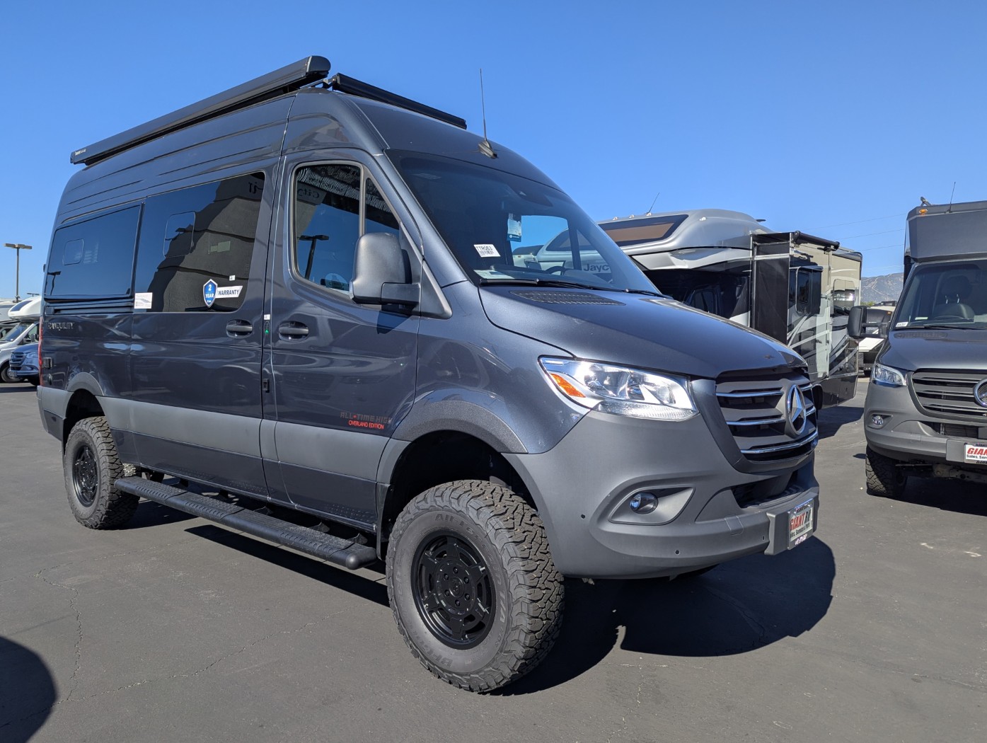 New 2026 Thor Motor Coach Tranquility 19M – Giant RV | Montclair, CA