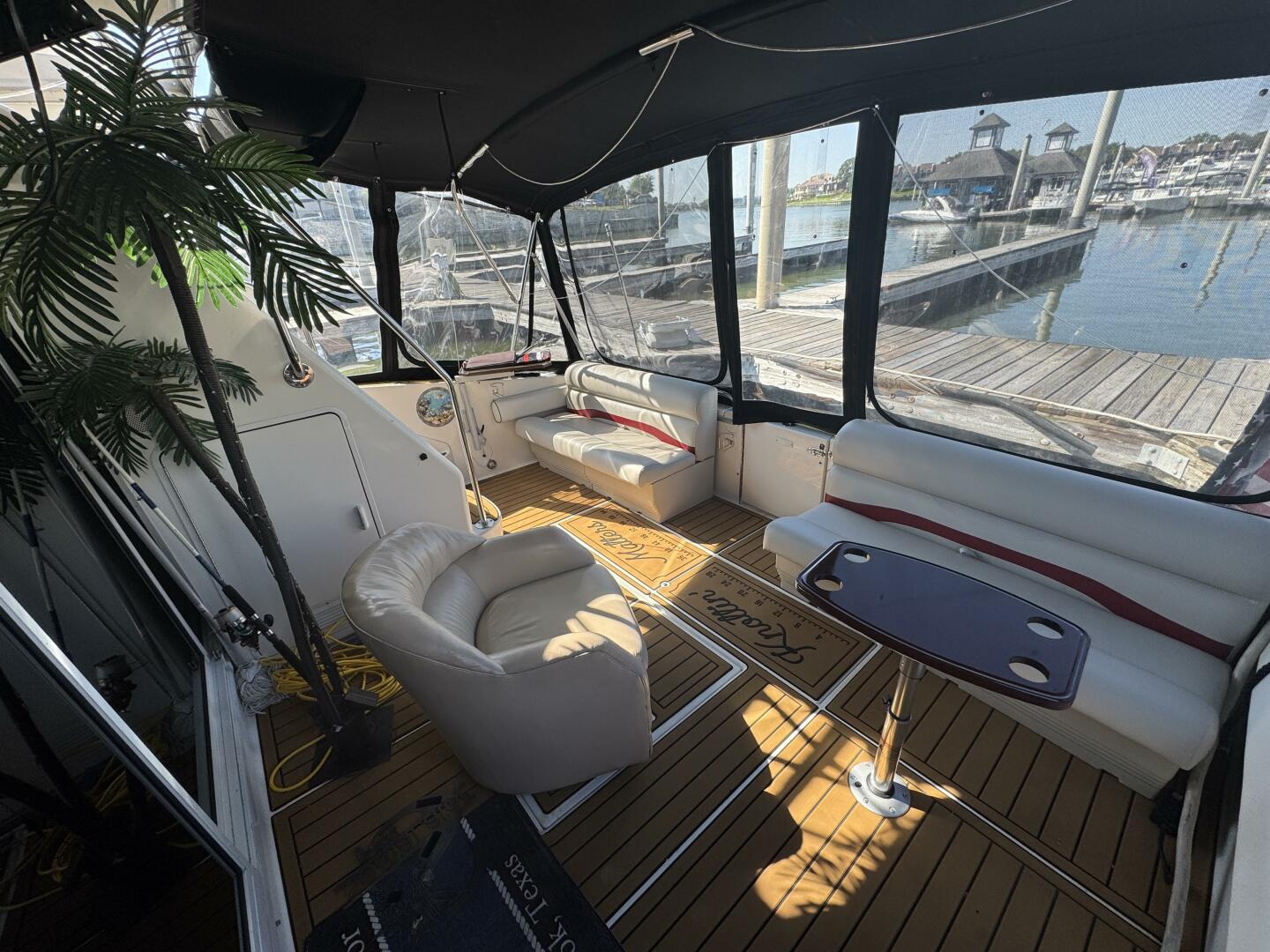 1998 Sea Ray 550 Sedan Bridge - Image 15