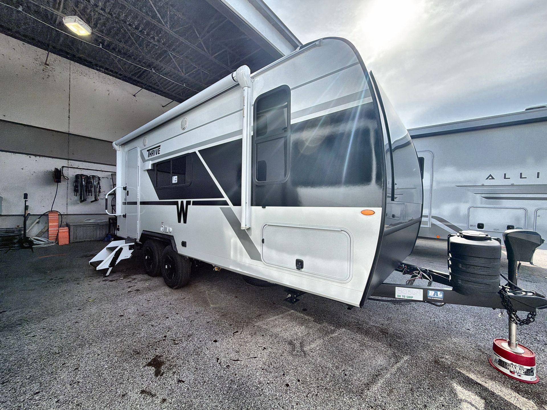 2026 Winnebago Thrive