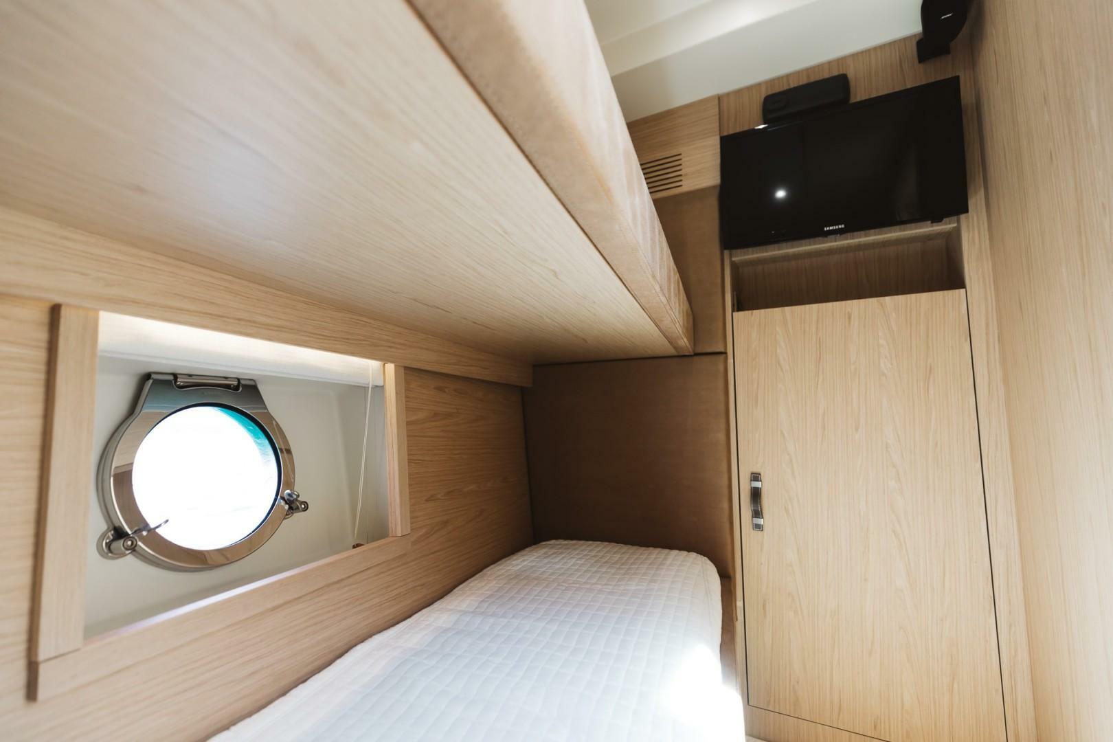 2015 Beneteau Monte Carlo 5 - Image 30