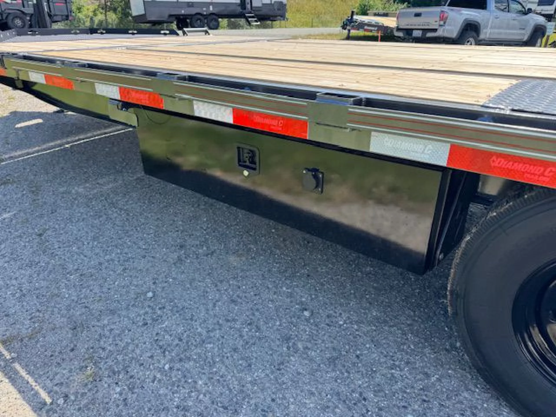 2026 DIAMOND C TRAILERS DIAMOND C DET 207 L24X102 14K - Image 8