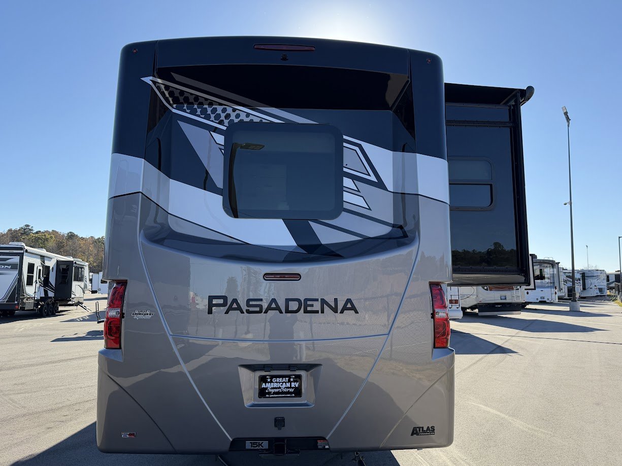 2026 THOR MOTOR COACH PASADENA 34XG - Image 3
