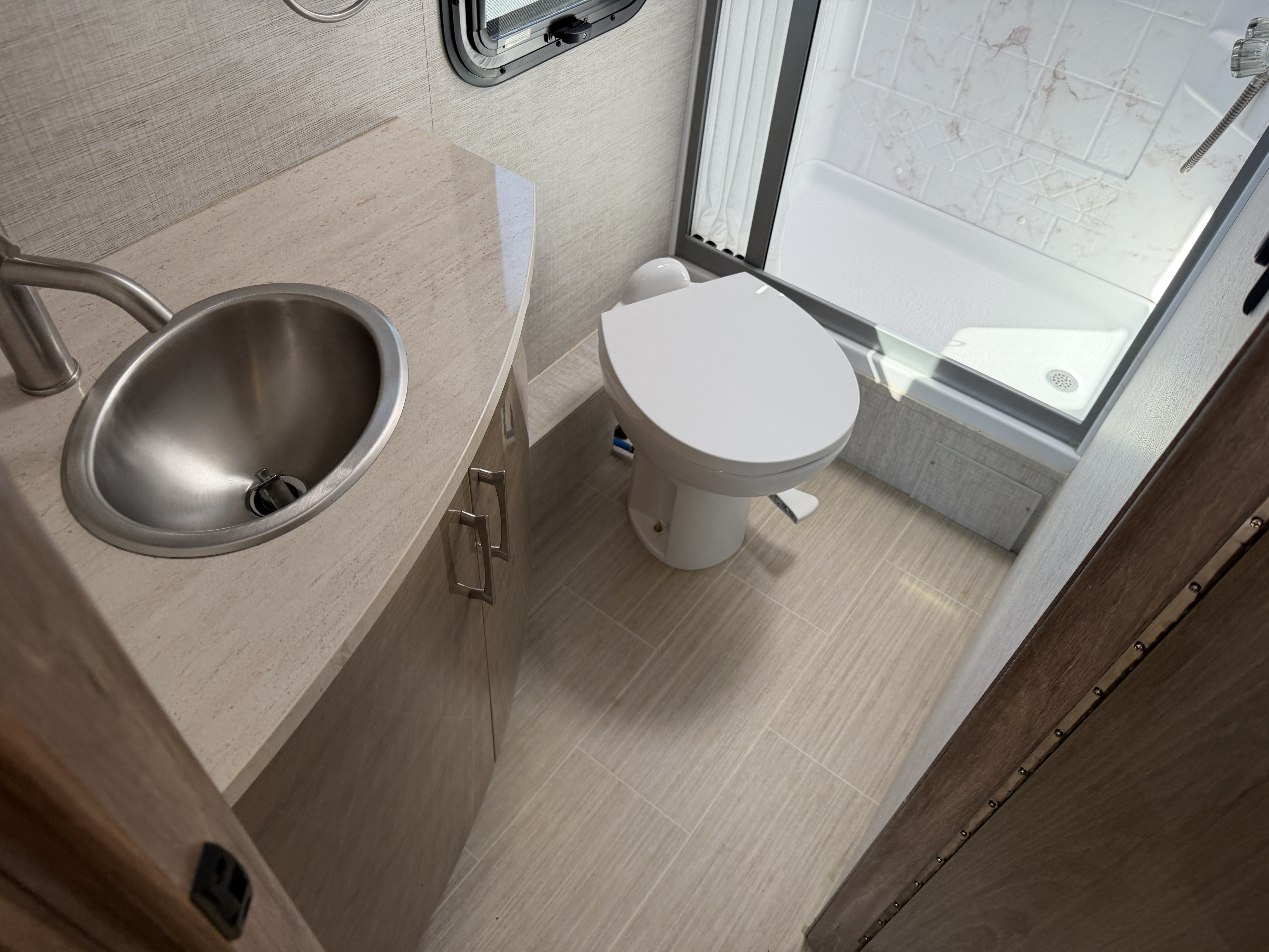 2021 Jayco Melbourne Prestige 24LP - Image 13
